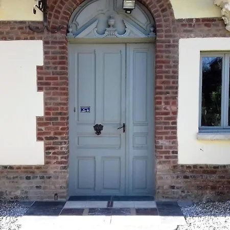 Maison De 2 Avec Piscine Partagee Terrasse Et Wifi A 別荘