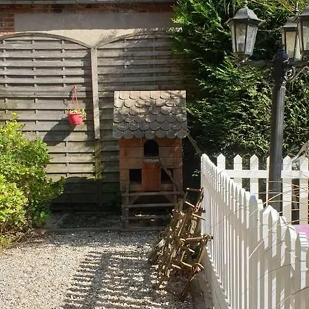 Maison De 2 Avec Piscine Partagee Terrasse Et Wifi A 別荘 *