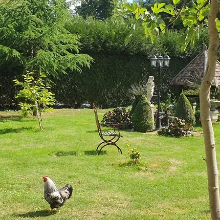 Maison De 2 Avec Piscine Partagee Terrasse Et Wifi A 別荘 *